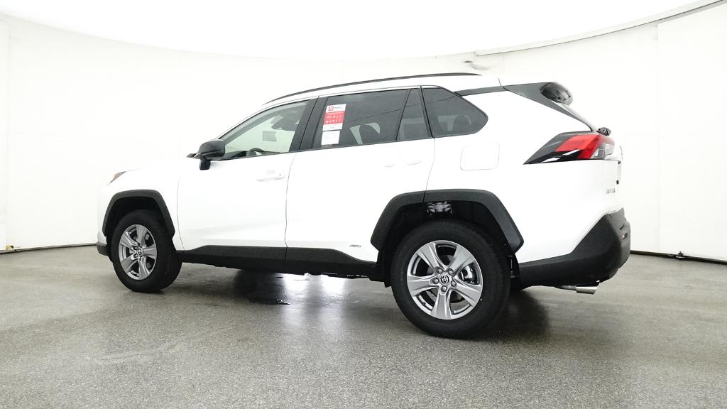 2025 Toyota RAV4 Hybrid LE photo 11