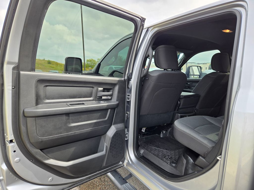 2024 Ram 2500 Tradesman photo 23