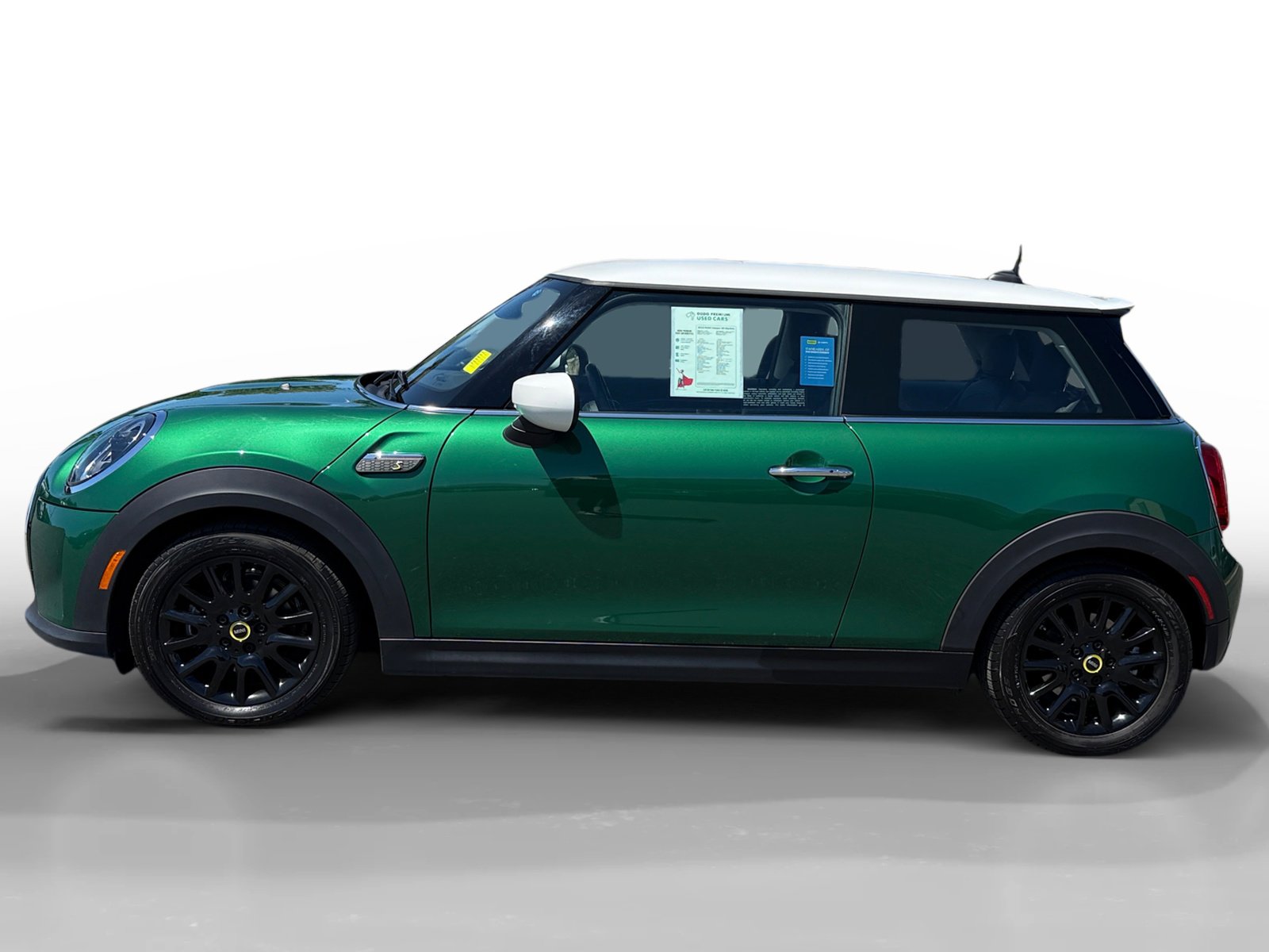 Used 2022 MINI Hardtop 2 Door SE with VIN WMW13DJ01N2R54055 for sale in San Jose, CA