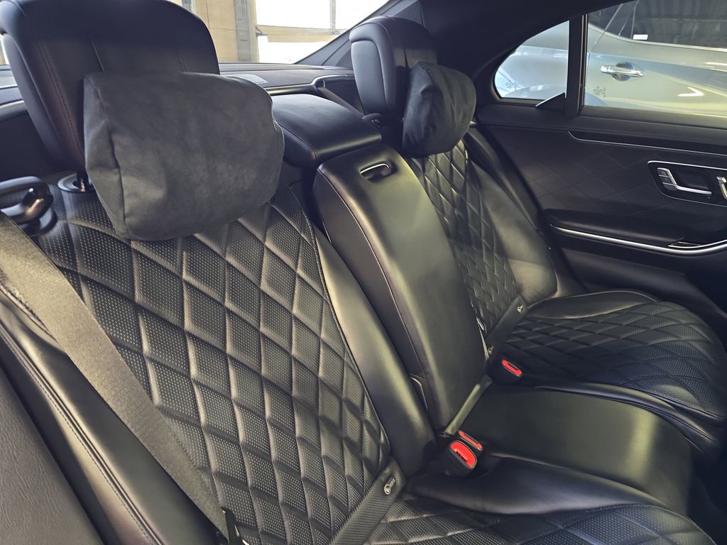 2025 Mercedes Benz S 580 4MATIC photo 10