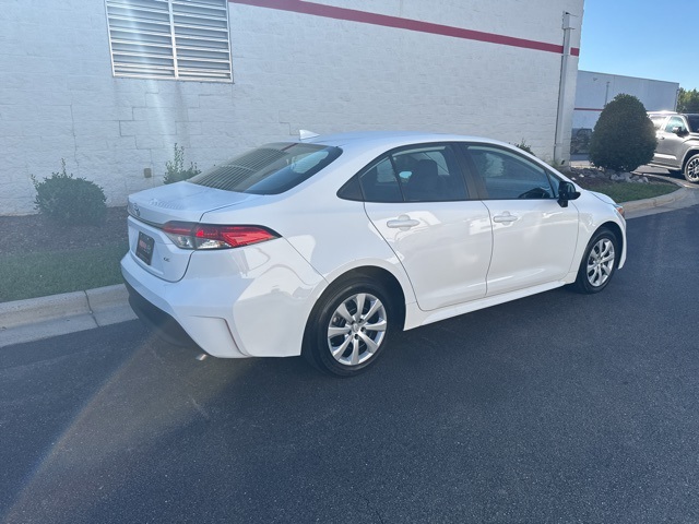 2024 Toyota Corolla LE photo 4