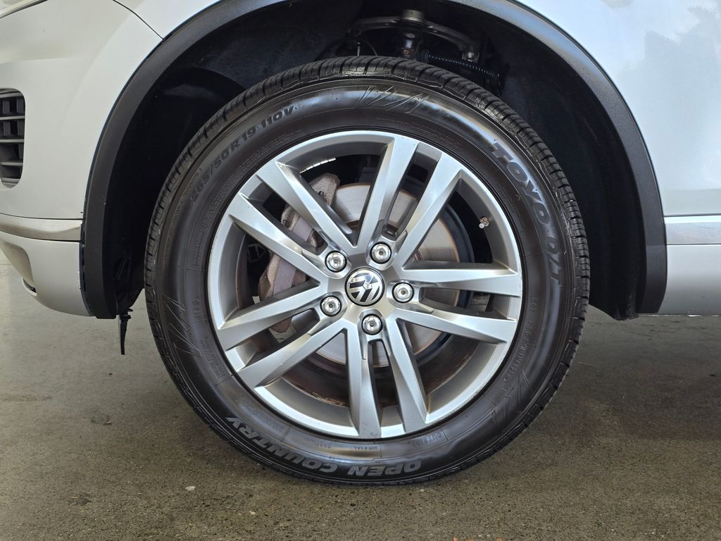 2015 Volkswagen Touareg V6 FSI TDI Hybrid photo 7