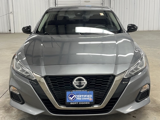 2022 Nissan Altima 2.5 SR photo 2