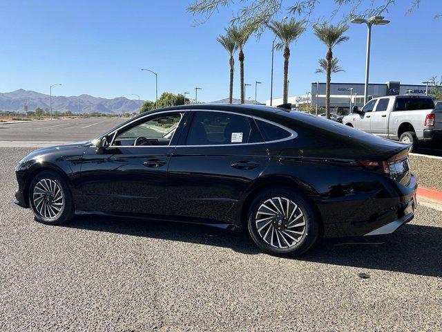 2025 Hyundai Sonata Hybrid Limited photo 6