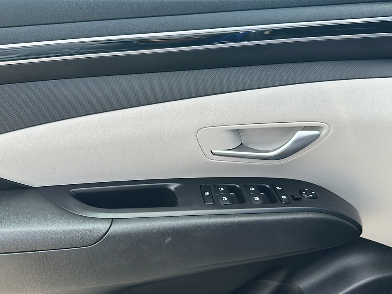 2024 Hyundai Tucson SEL photo 2