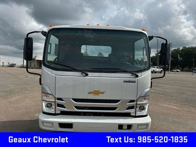 2024 Chevrolet Silverado 4500HD photo 2