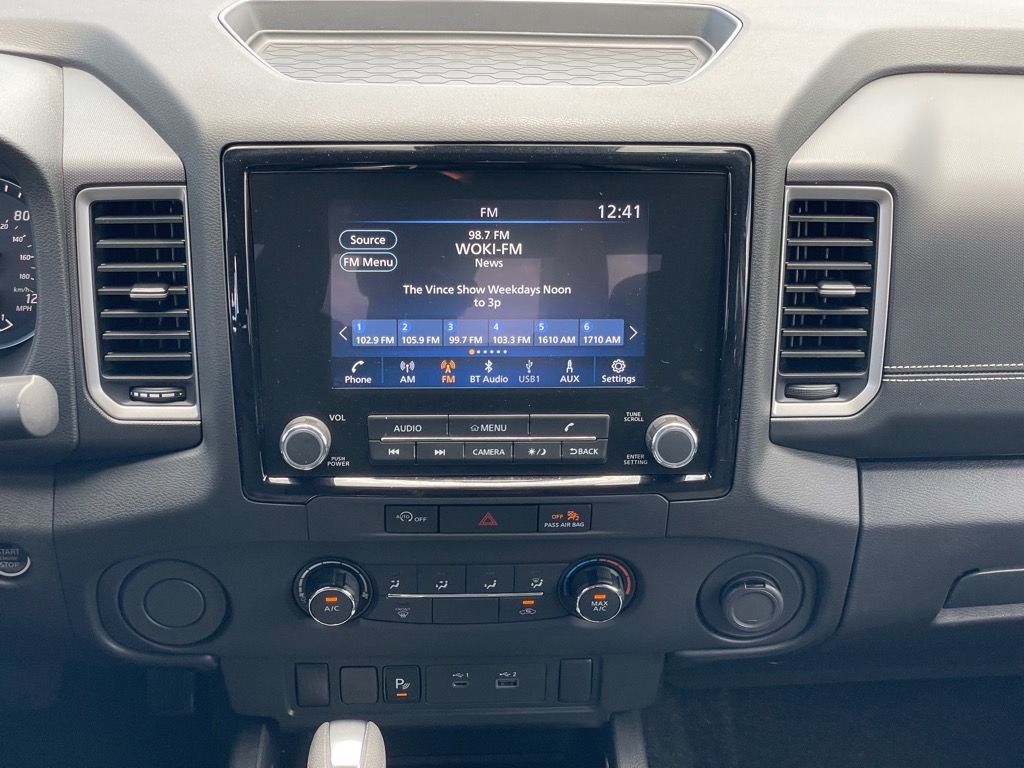 2024 Nissan Frontier SV photo 15