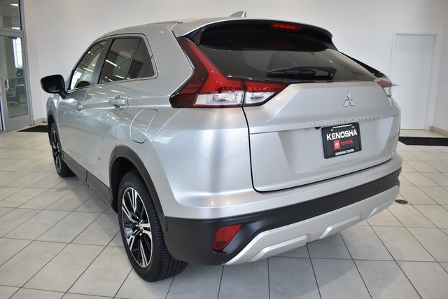 2024 Mitsubishi Eclipse Cross SE photo 3