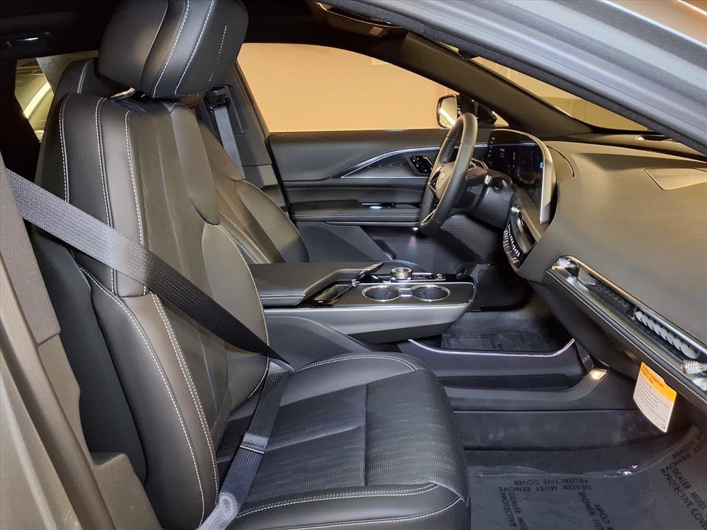 2025 Cadillac Lyriq Sport photo 6