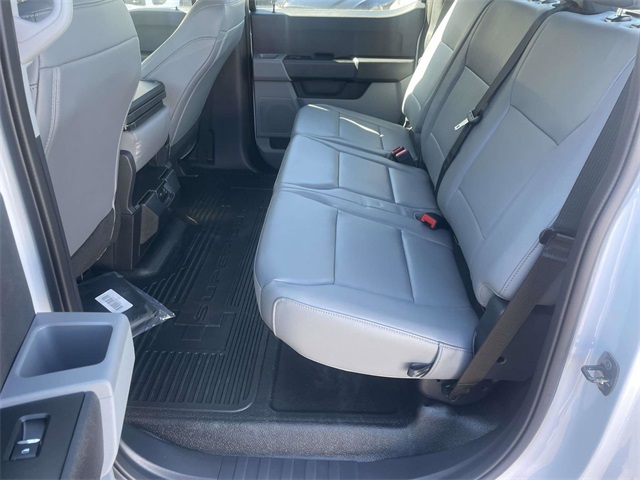 2025 Ford F-250 XL photo 4