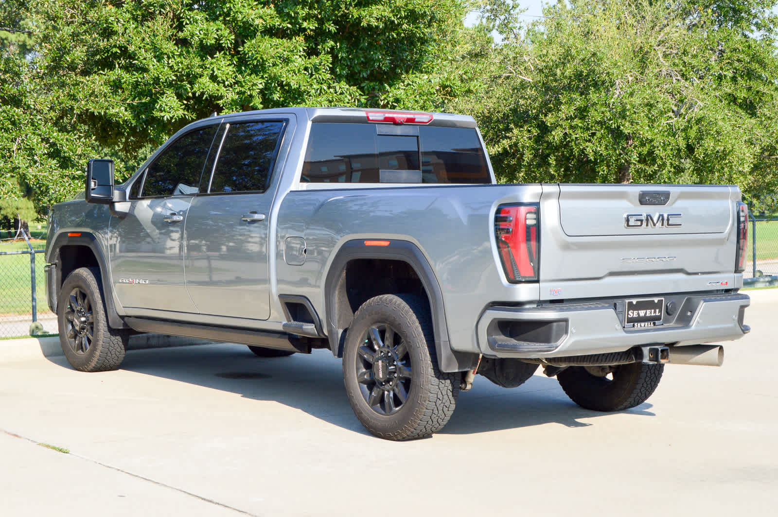2024 GMC Sierra 2500HD AT4's photo