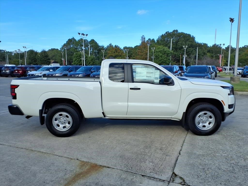 2026 Nissan Frontier King Cab S photo 2