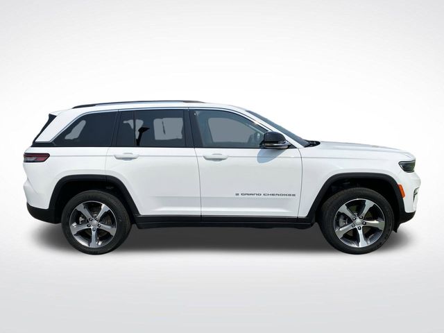 2022 Jeep Cherokee Limited 4xe photo 2