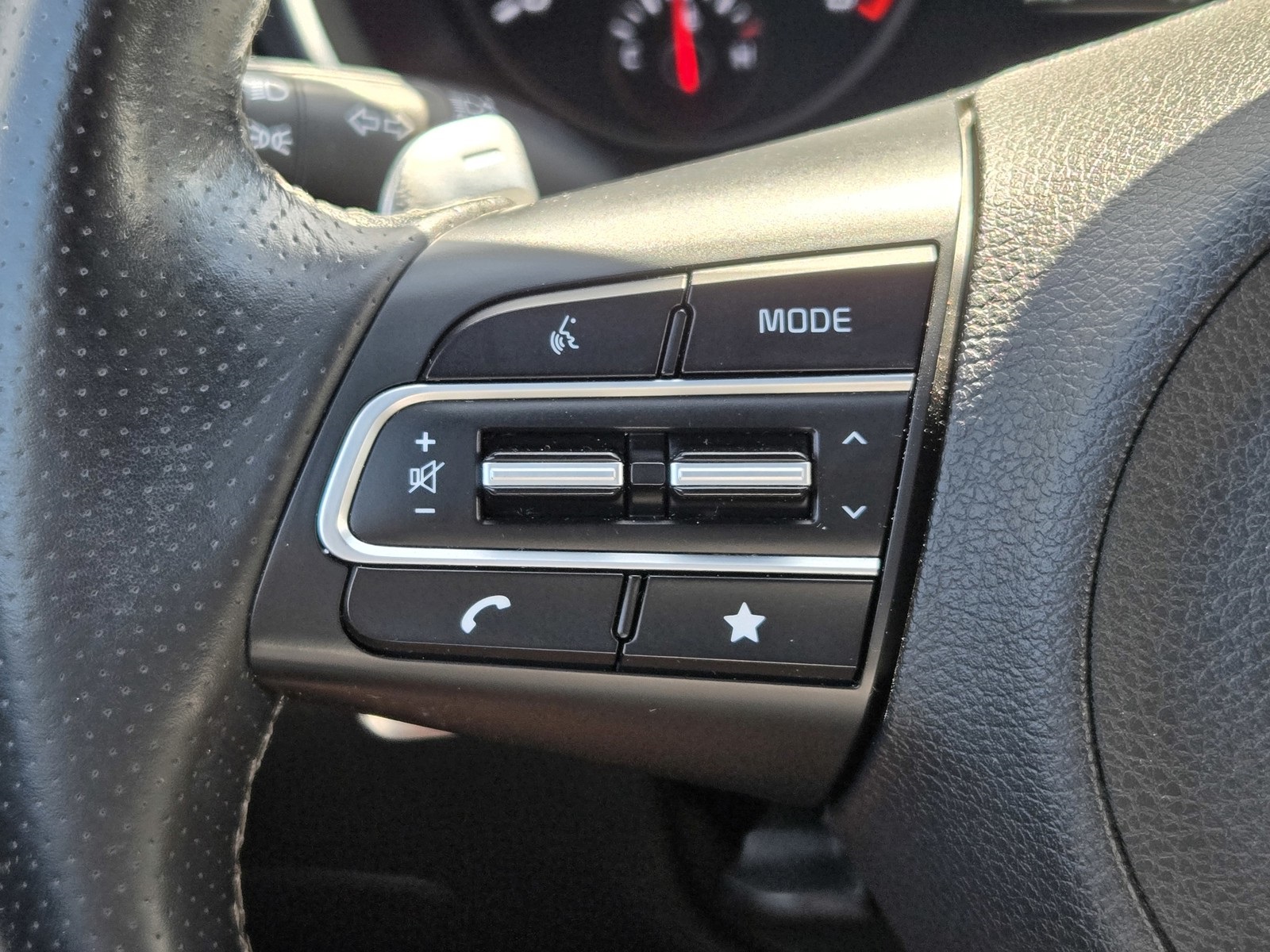 2022 Kia Stinger GT-Line photo 17