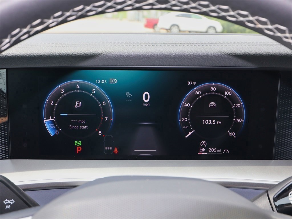 2025 Volkswagen Tiguan SE photo 20