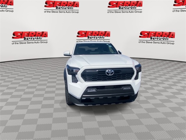 2025 Toyota Tacoma TRD Off-Road photo 4