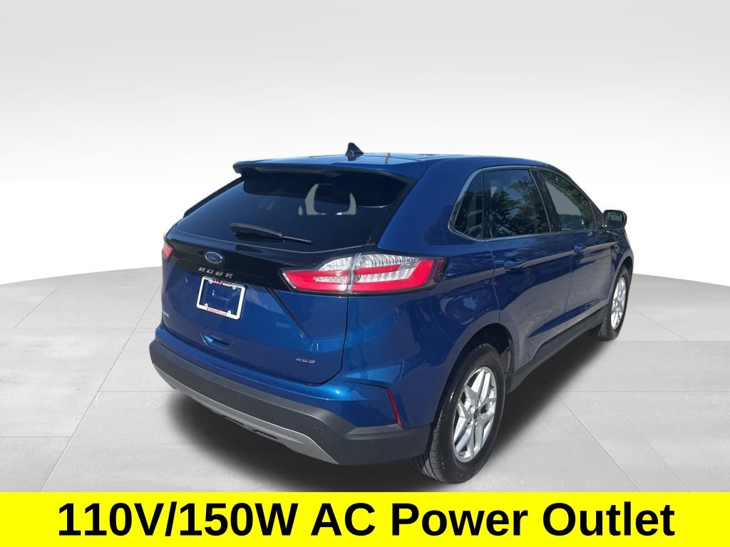 2022 Ford Edge SEL photo 4