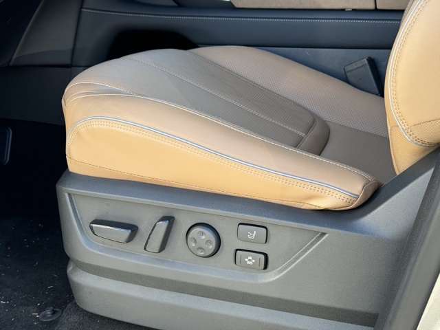 2025 Infiniti QX80 Sensory photo 12