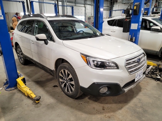 2017 Subaru Outback Limited's photo