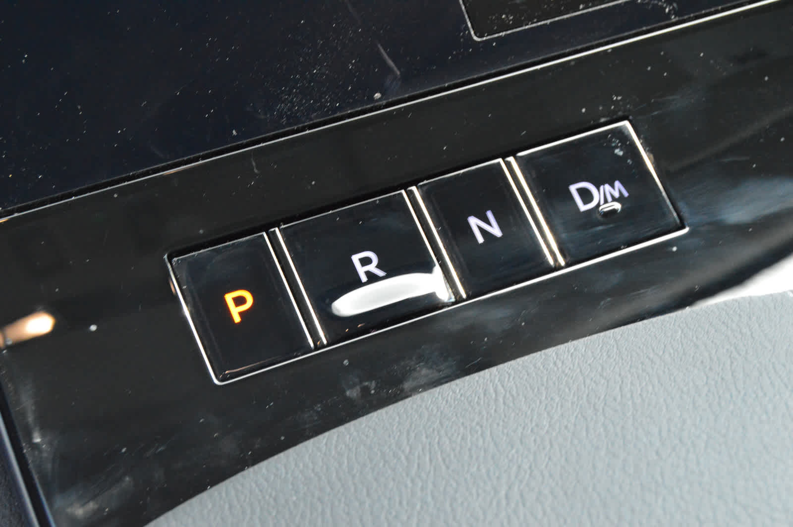 2025 Infiniti QX80 Sensory photo 16