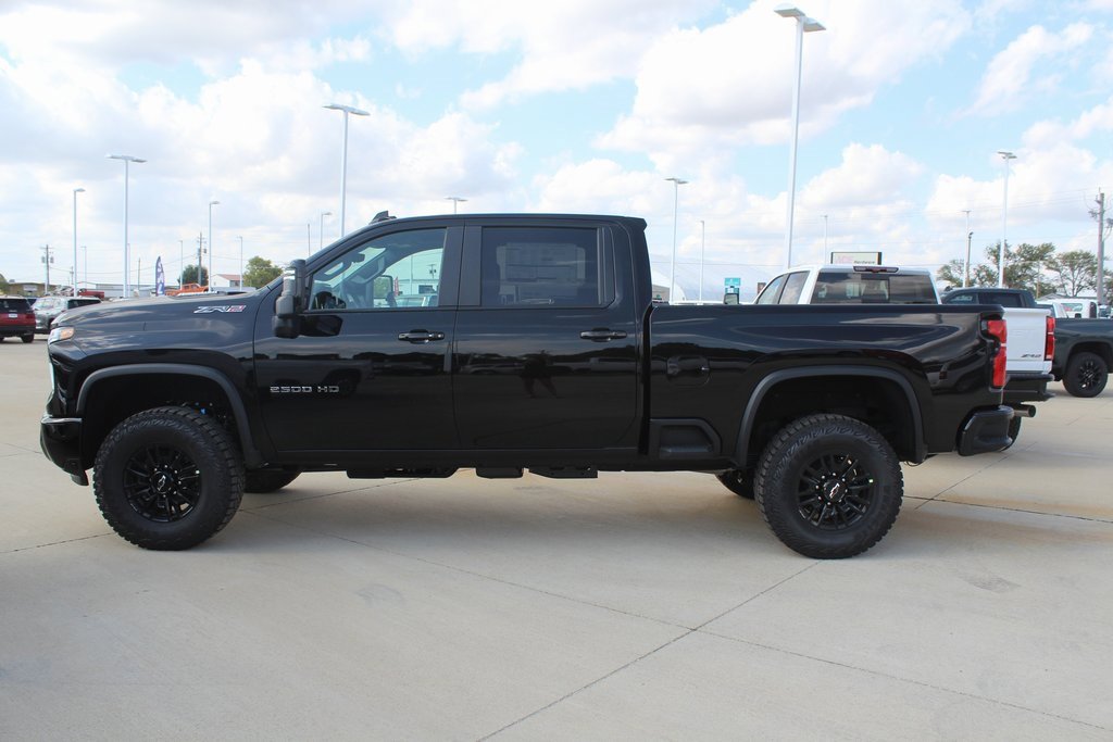 2026 Chevrolet Silverado 2500HD ZR2 photo 6