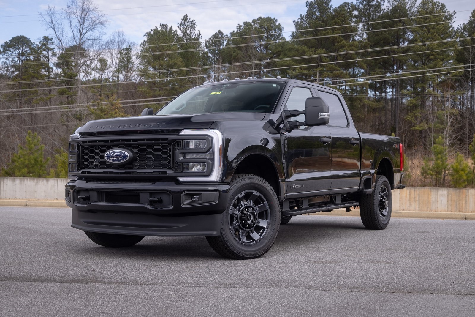 2026 Ford F-350 Super Duty XL's photo