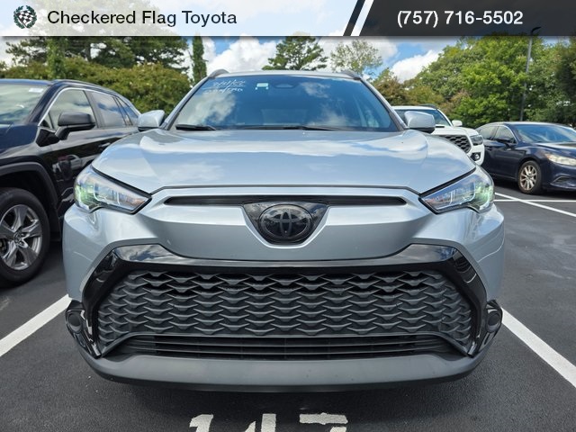2023 Toyota Corolla Cross Hybrid SE photo 2