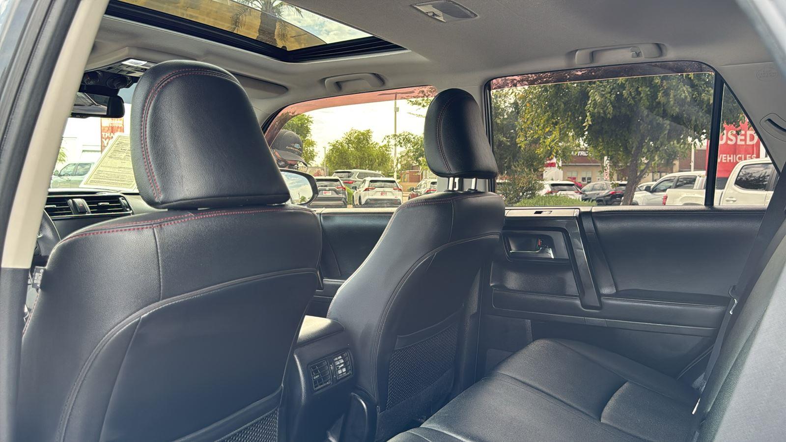 2020 Toyota 4Runner TRD photo 25