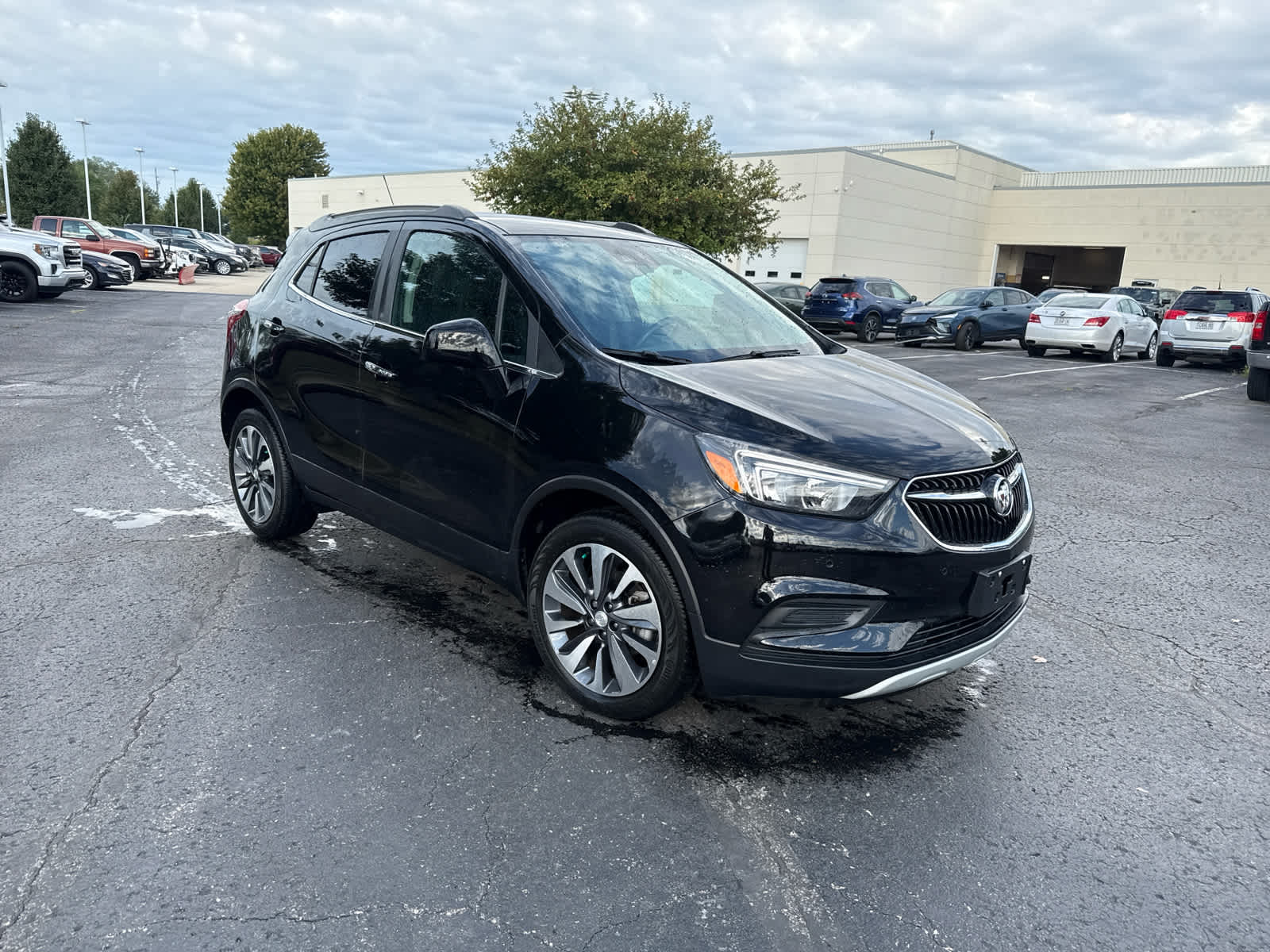 2022 Buick Encore Preferred photo 2