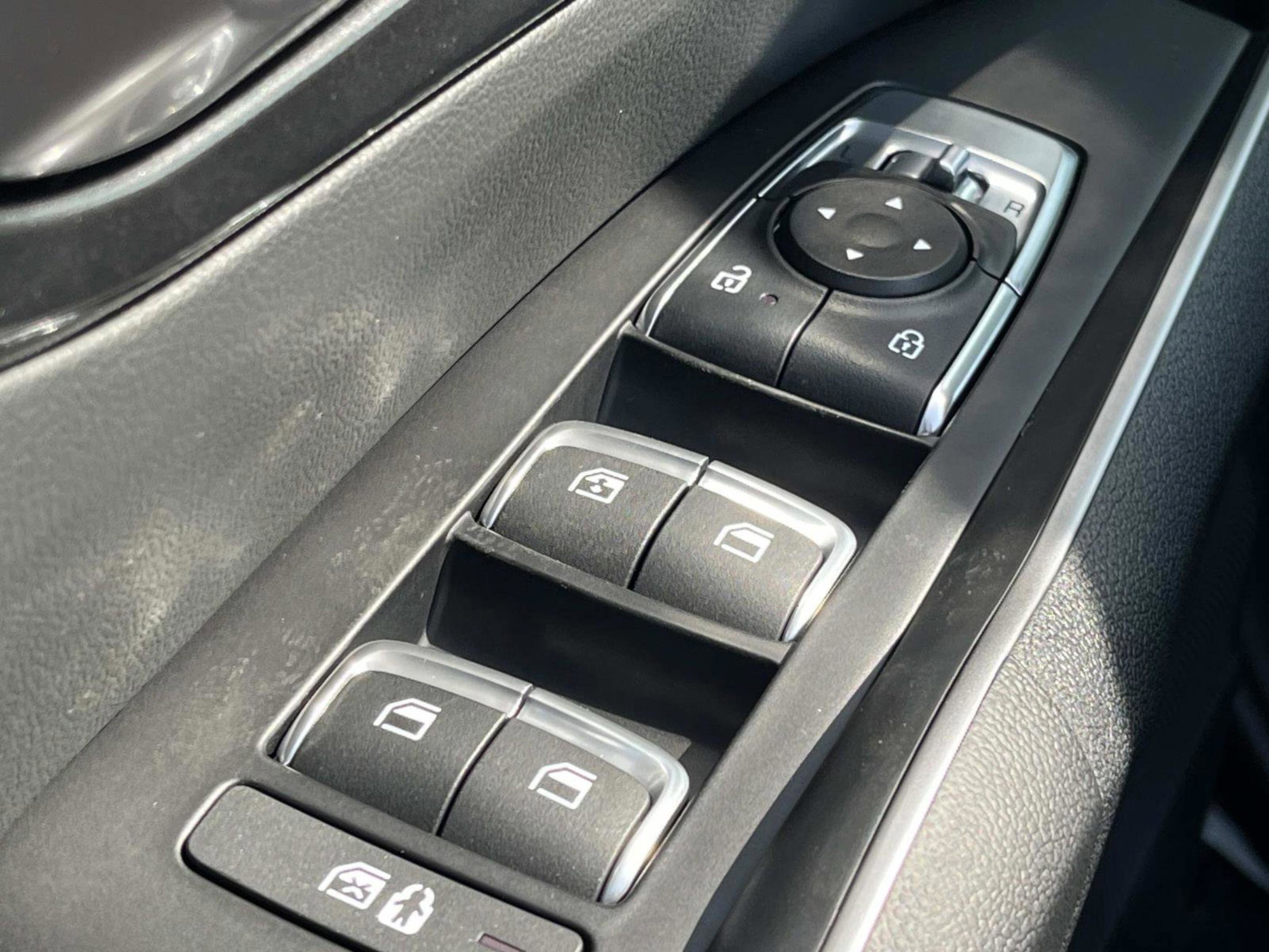 2026 Kia Sorento S photo 21