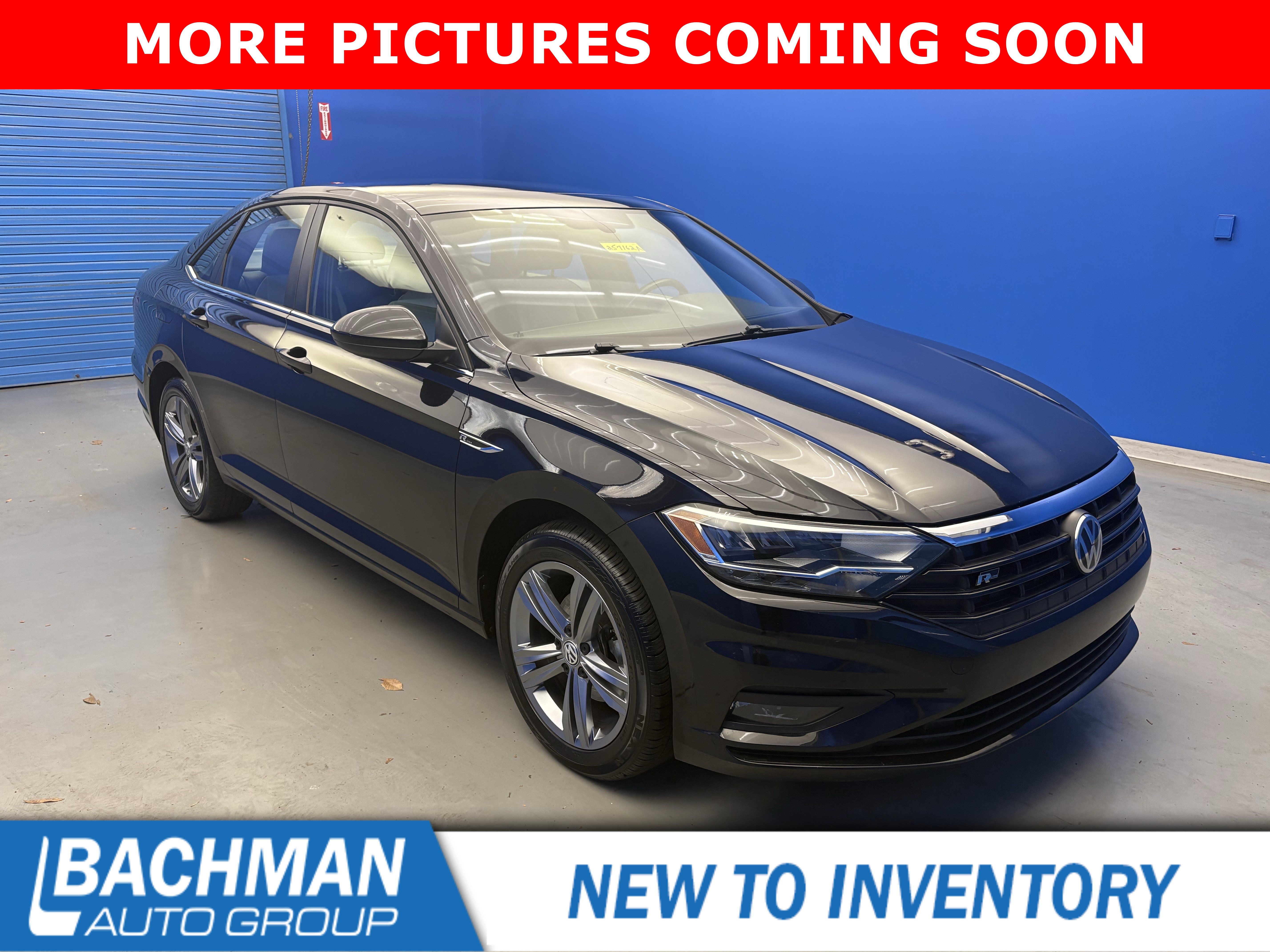 2019 Volkswagen Jetta R-Line's photo