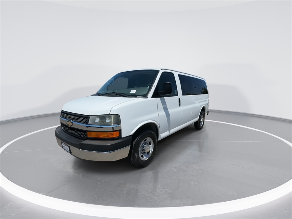 2014 Chevrolet Express 3500 LT photo 6