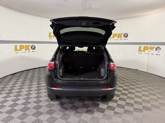 2026 Jeep Compass Limited Altitude photo 3