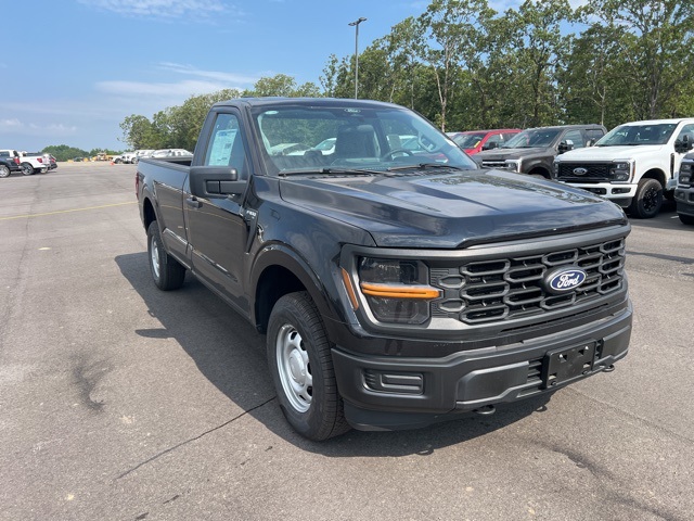 2025 Ford F-150 XL photo 4