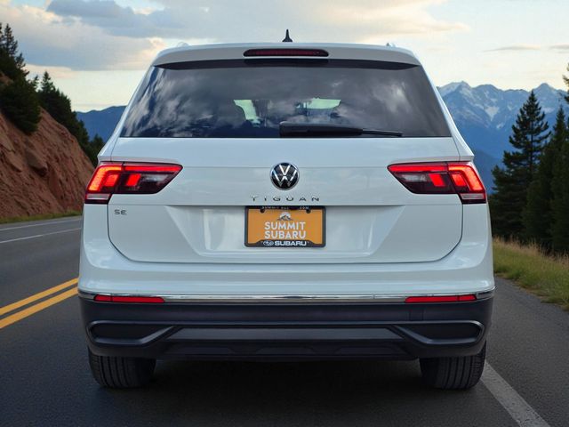 2022 Volkswagen Tiguan SE photo 3