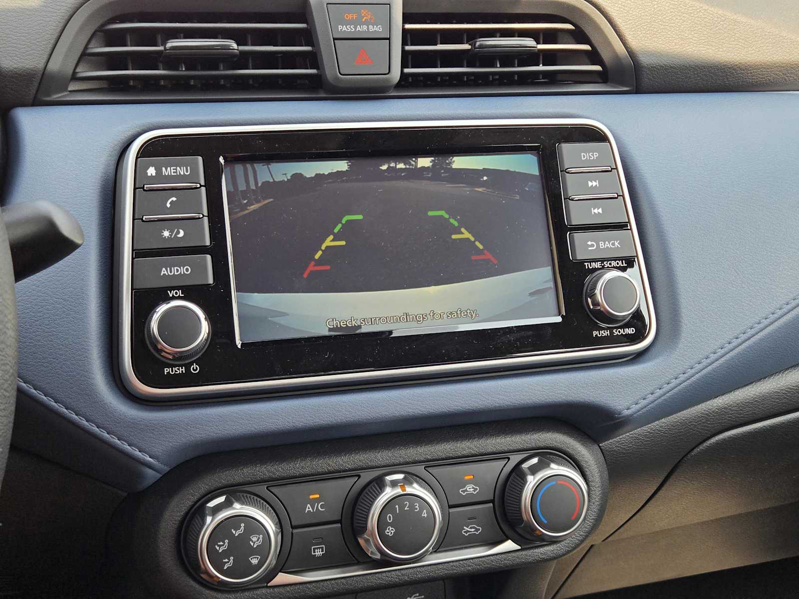 2025 Nissan Versa SV photo 25