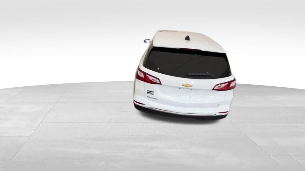 2021 Chevrolet Equinox LT photo 3