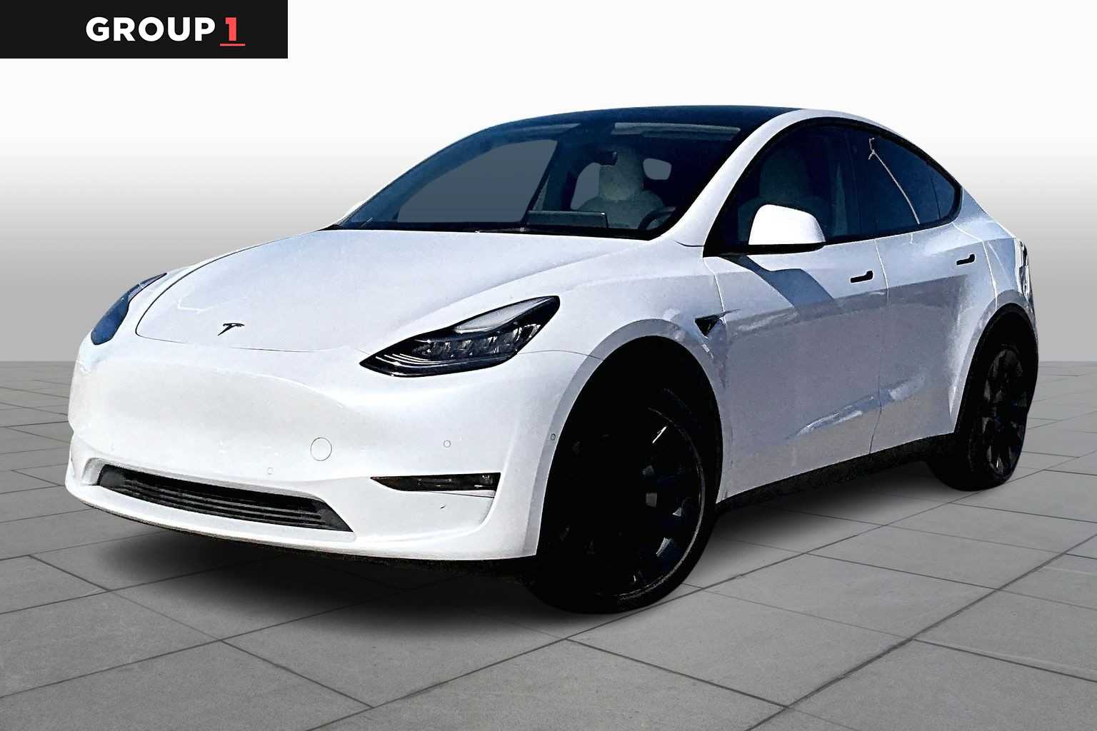 2022 Tesla Model Y Long Range's photo