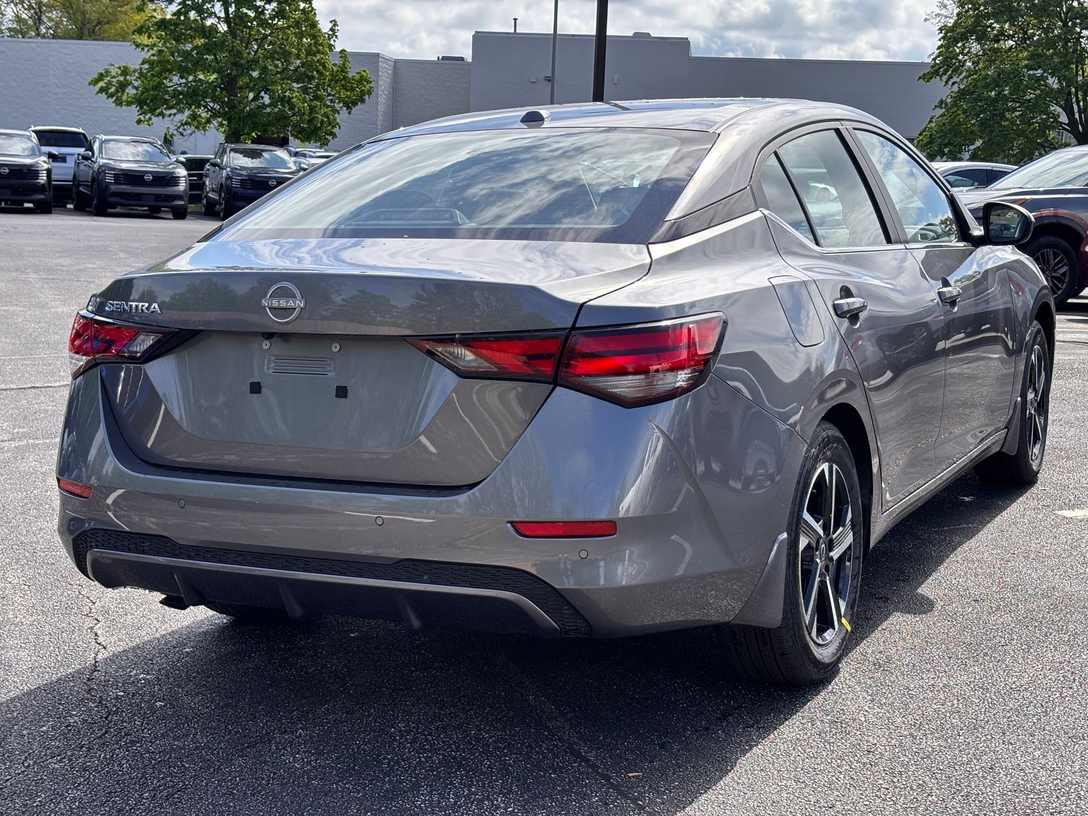 2025 Nissan Sentra SV photo 2