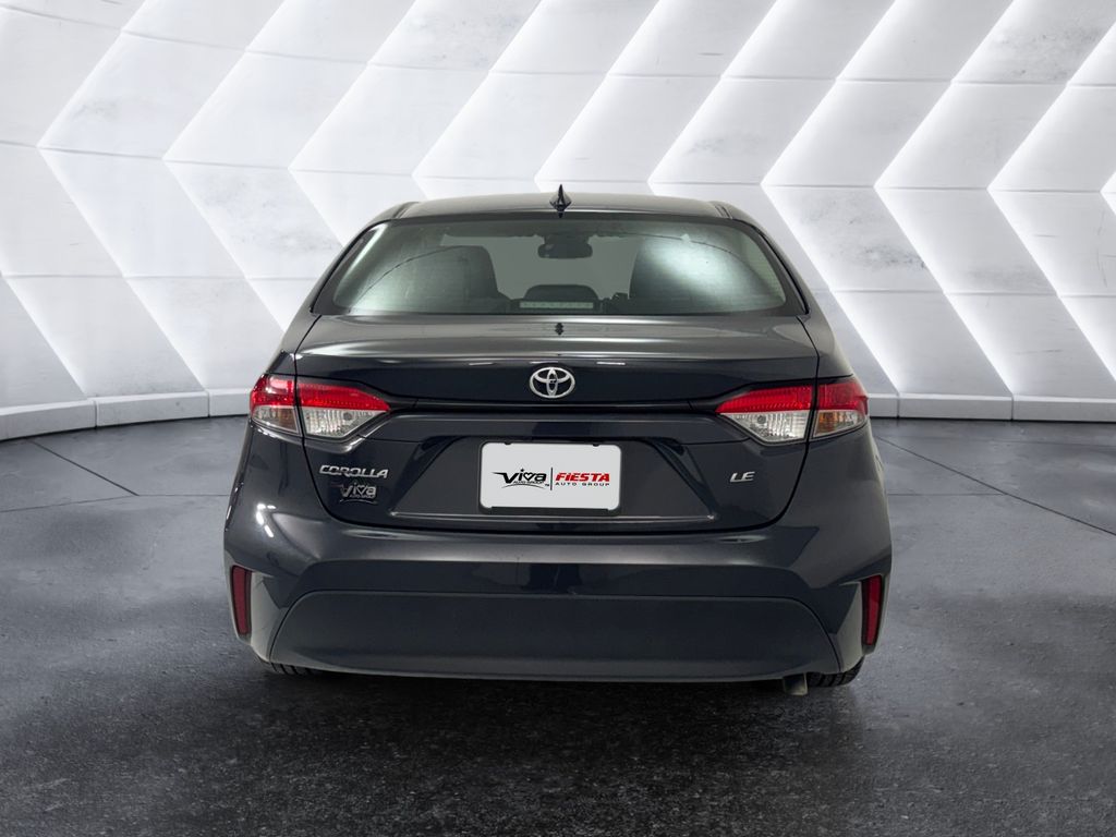 2023 Toyota Corolla LE photo 5