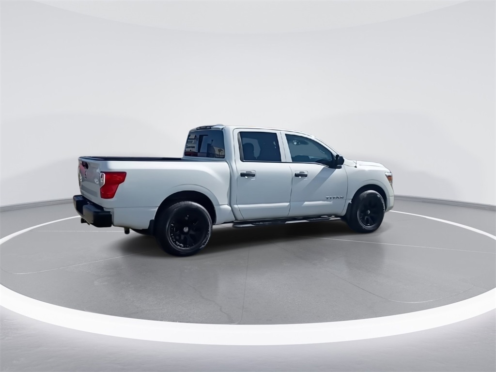 2021 Nissan Titan S photo 16