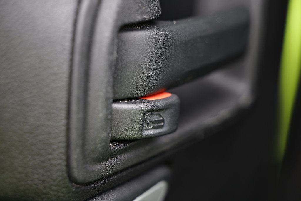 2013 Jeep Wrangler Unlimited Sahara photo 24