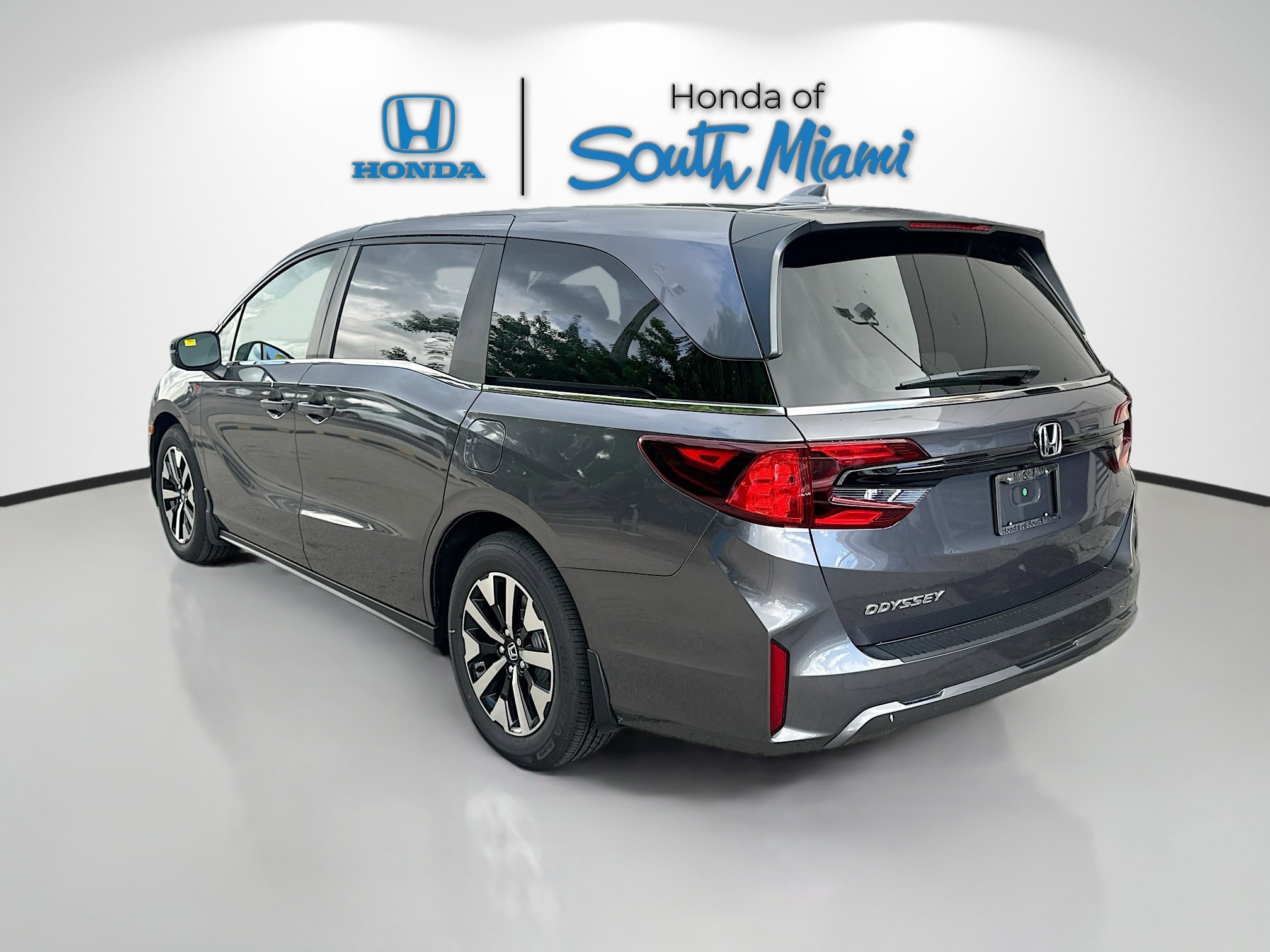 2026 Honda Odyssey EX-L photo 4
