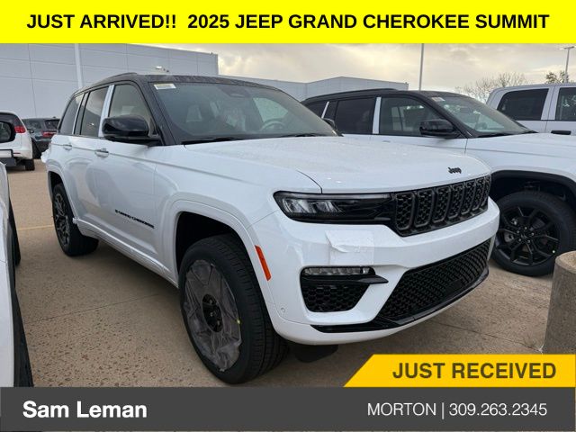 2025 Jeep Grand Cherokee Summit's photo
