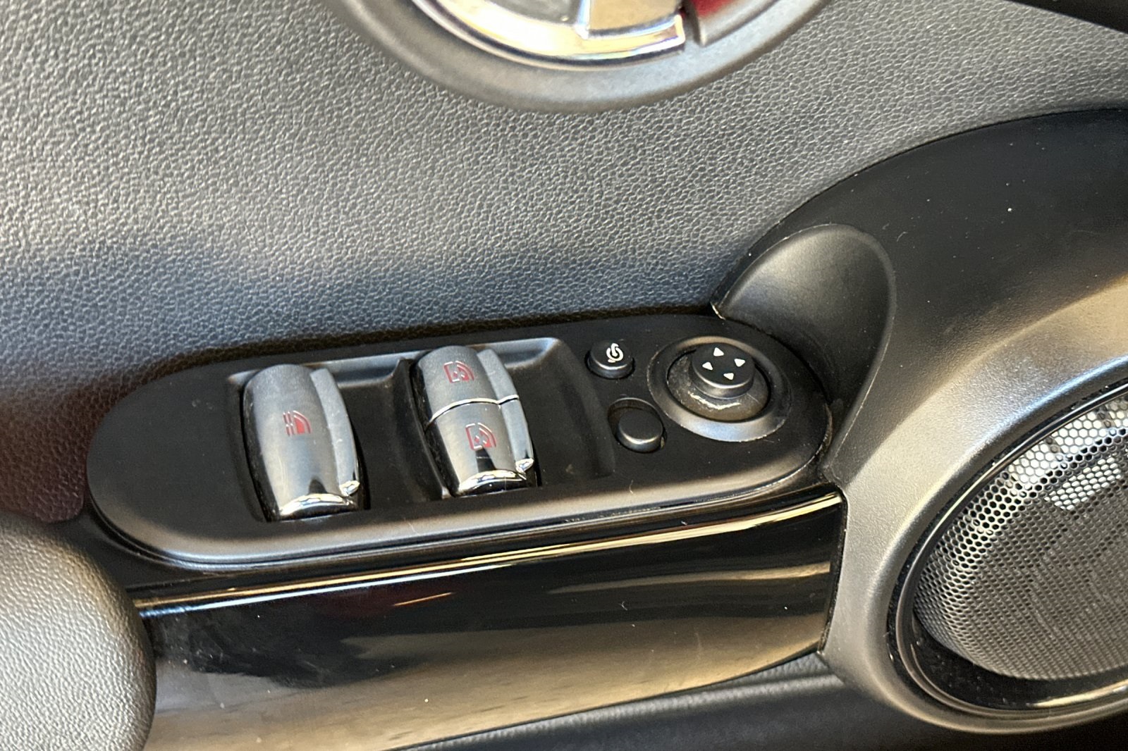 2021 Mini Cooper Convertible S photo 13