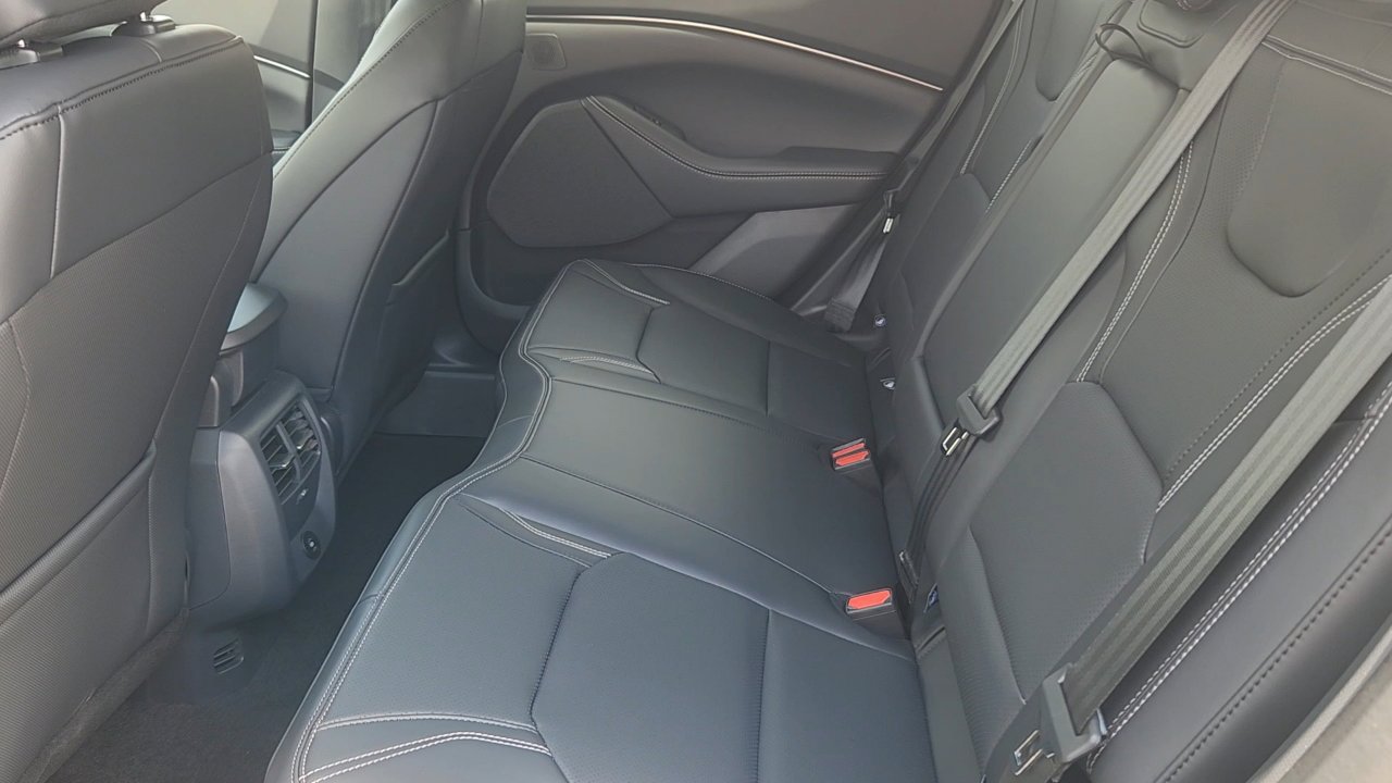 2025 Ford Mustang Mach-E Premium photo 19
