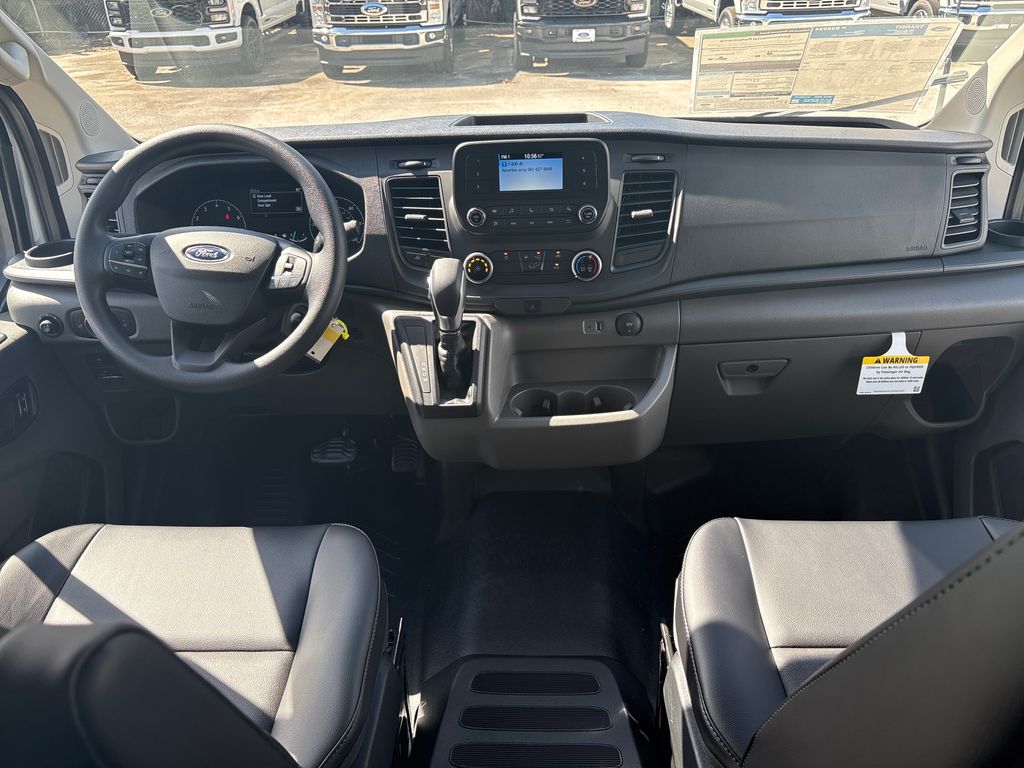2025 Ford Transit photo 4