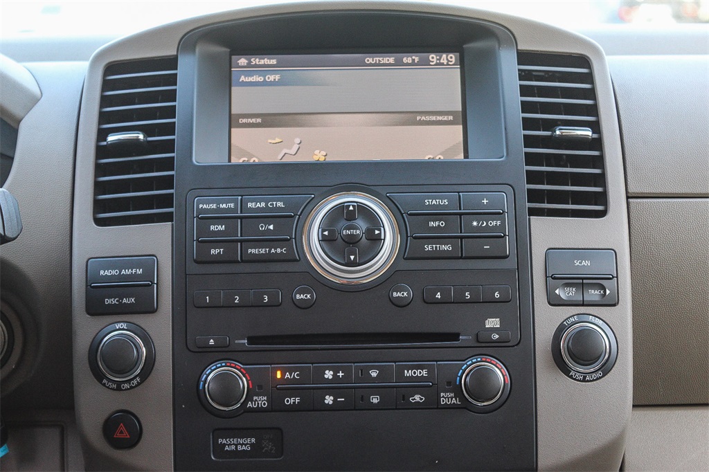 2012 Nissan Pathfinder SV photo 13