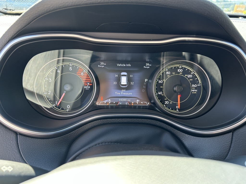 2022 Jeep Cherokee Limited photo 16
