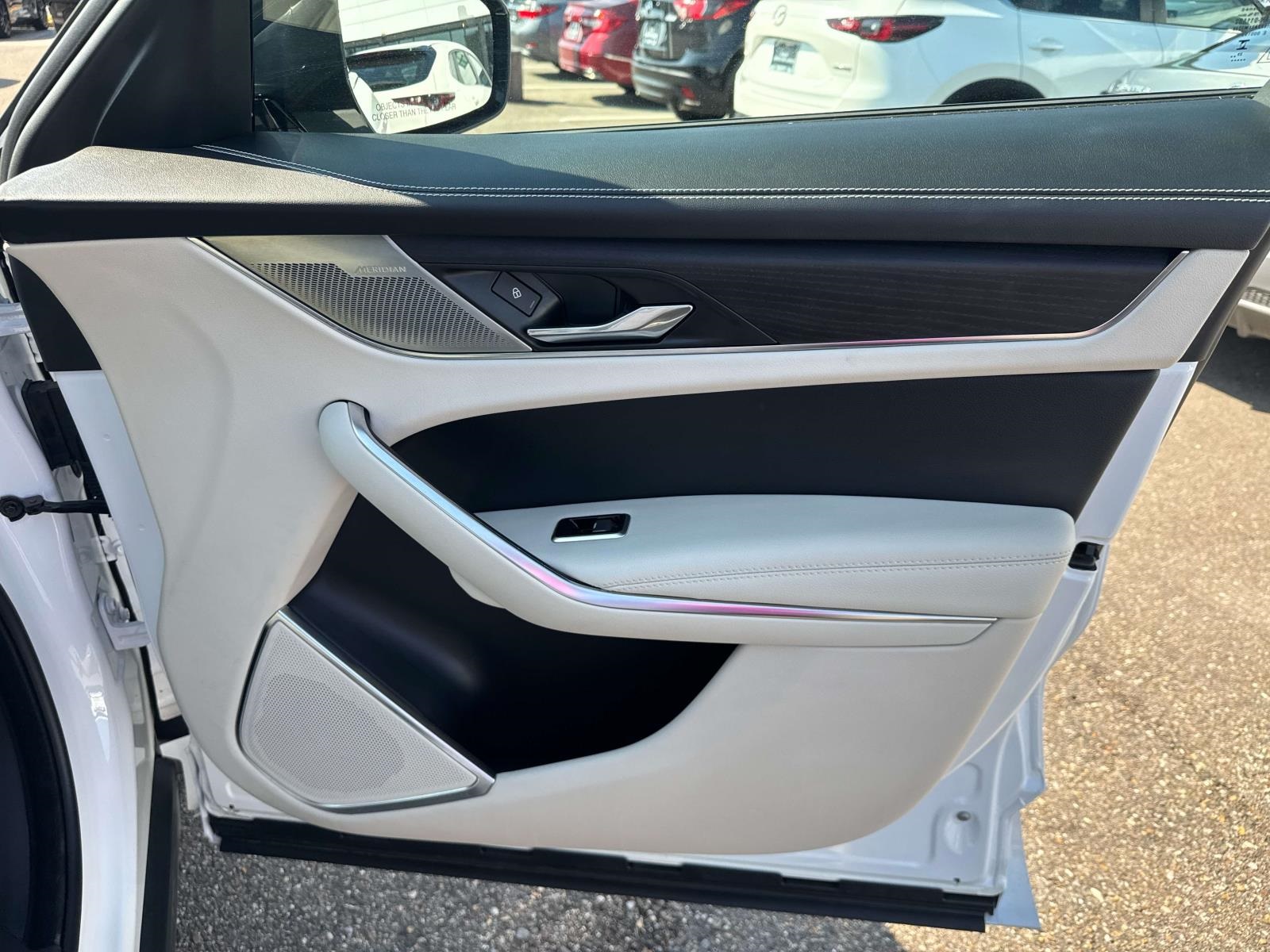 2025 Jaguar F-PACE R-Dynamic S P250 photo 13